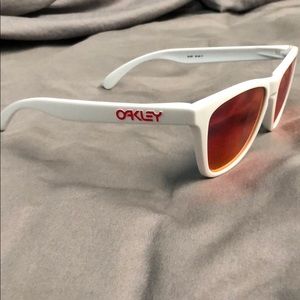 Oakley Frogskins